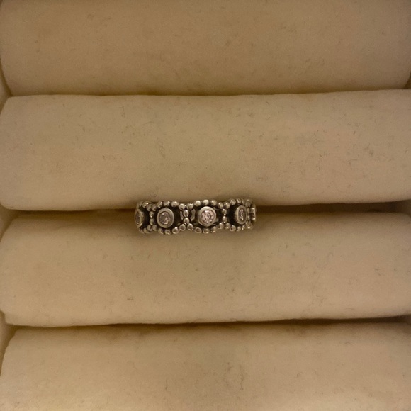 Pandora Her Majesty Ring - Picture 1 of 2
